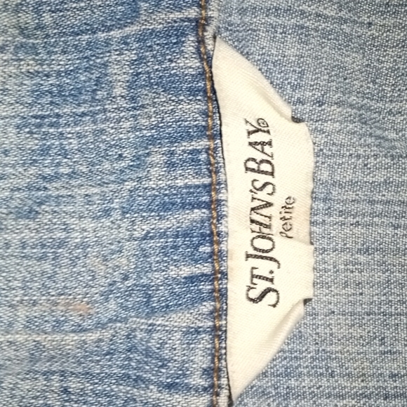 Jean jacket - Picture 2 of 3